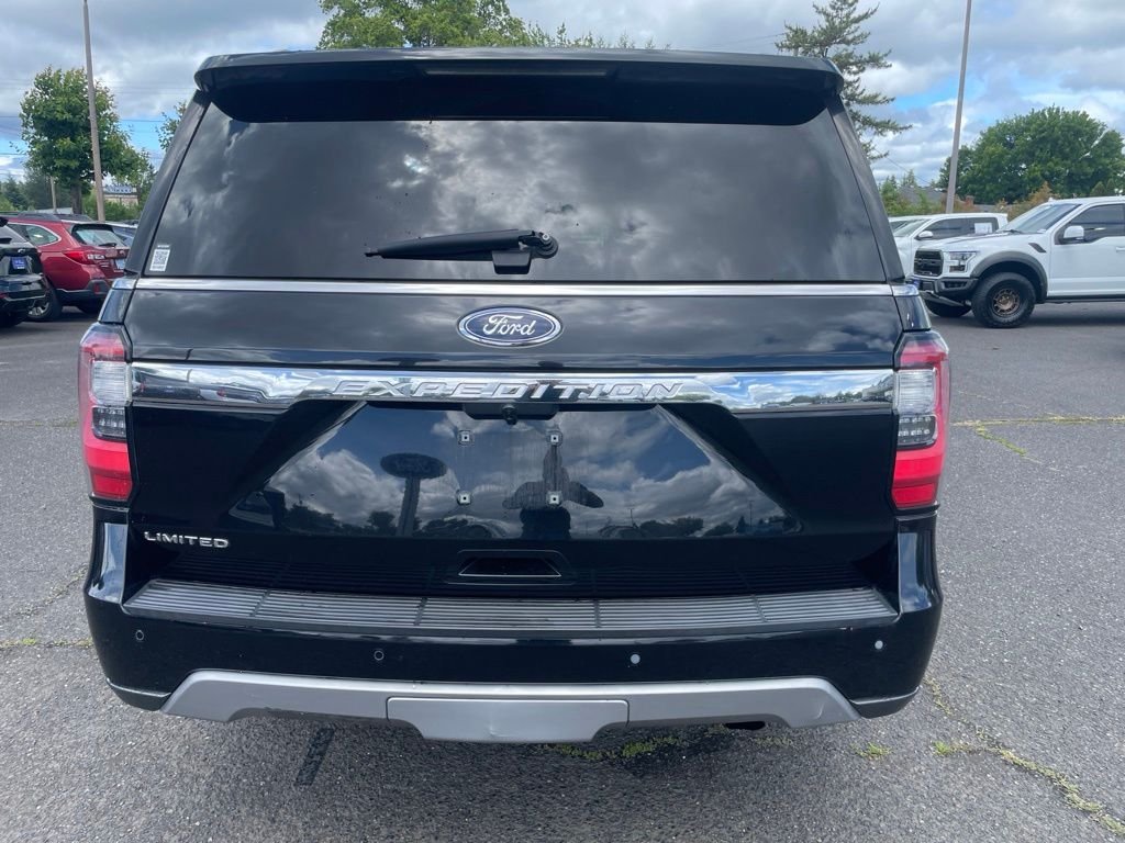 Used 2021 Black Metallic Ford Limited image 5