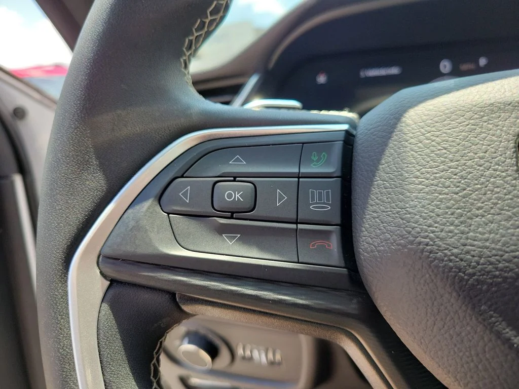 Used 2024 Bright White Clearcoat Jeep Laredo X image 20