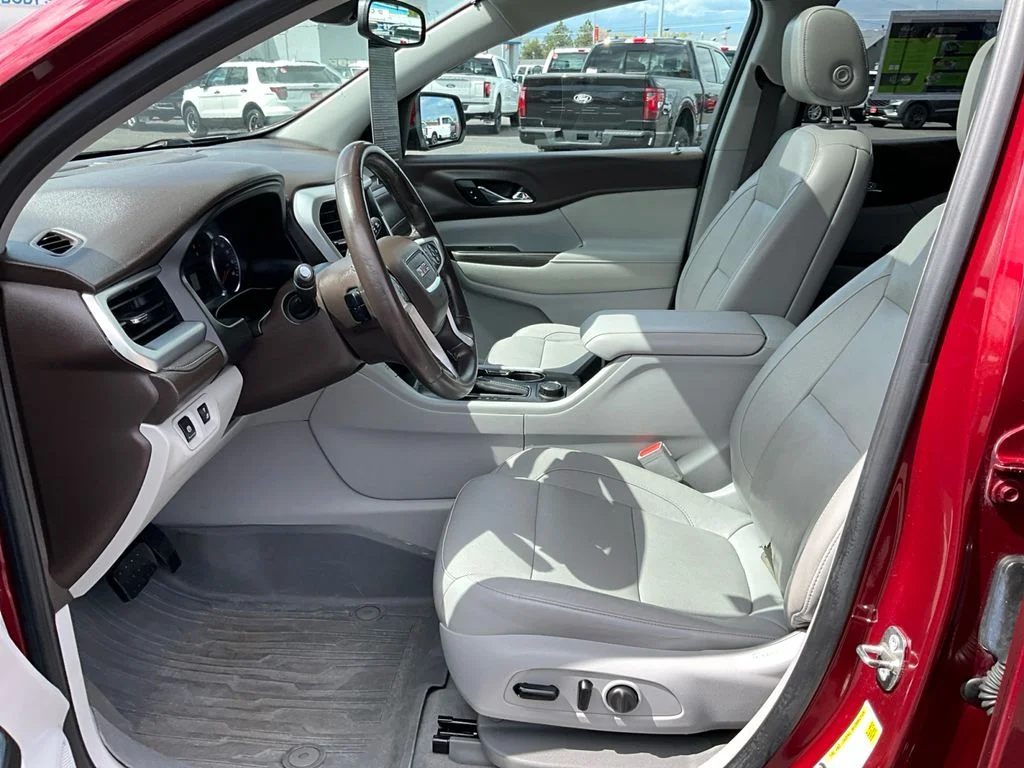Used 2018 Crimson Red Tintcoat GMC SLT image 18