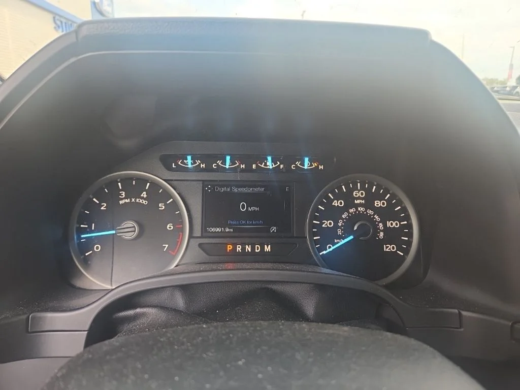 Used 2020 Gray Ford XLT image 29