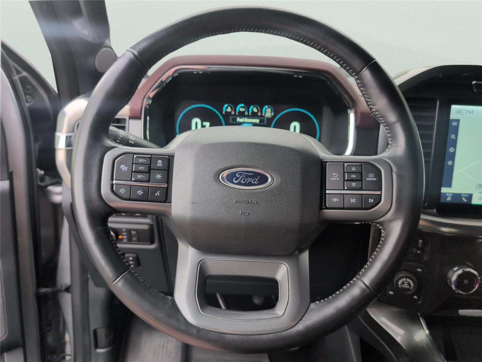 Used 2022 Iconic Silver Ford LARIAT image 26