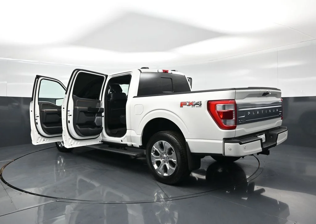 Used 2023 White Ford Platinum image 34