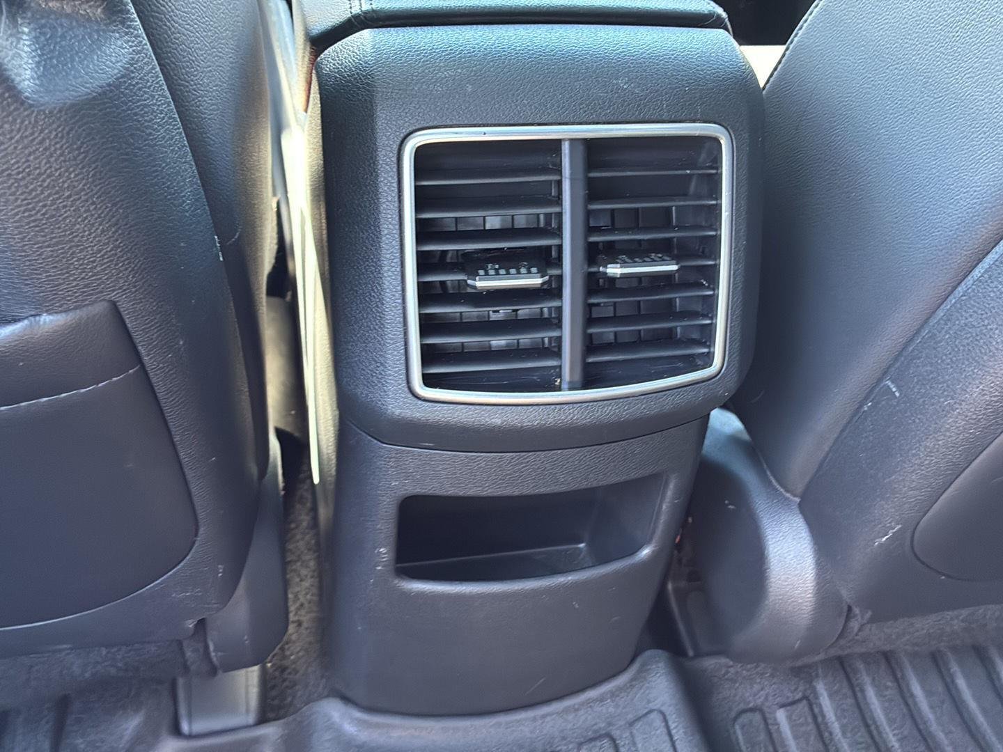 Used 2025 Vesta Blue Kia X-Line Prestige image 26