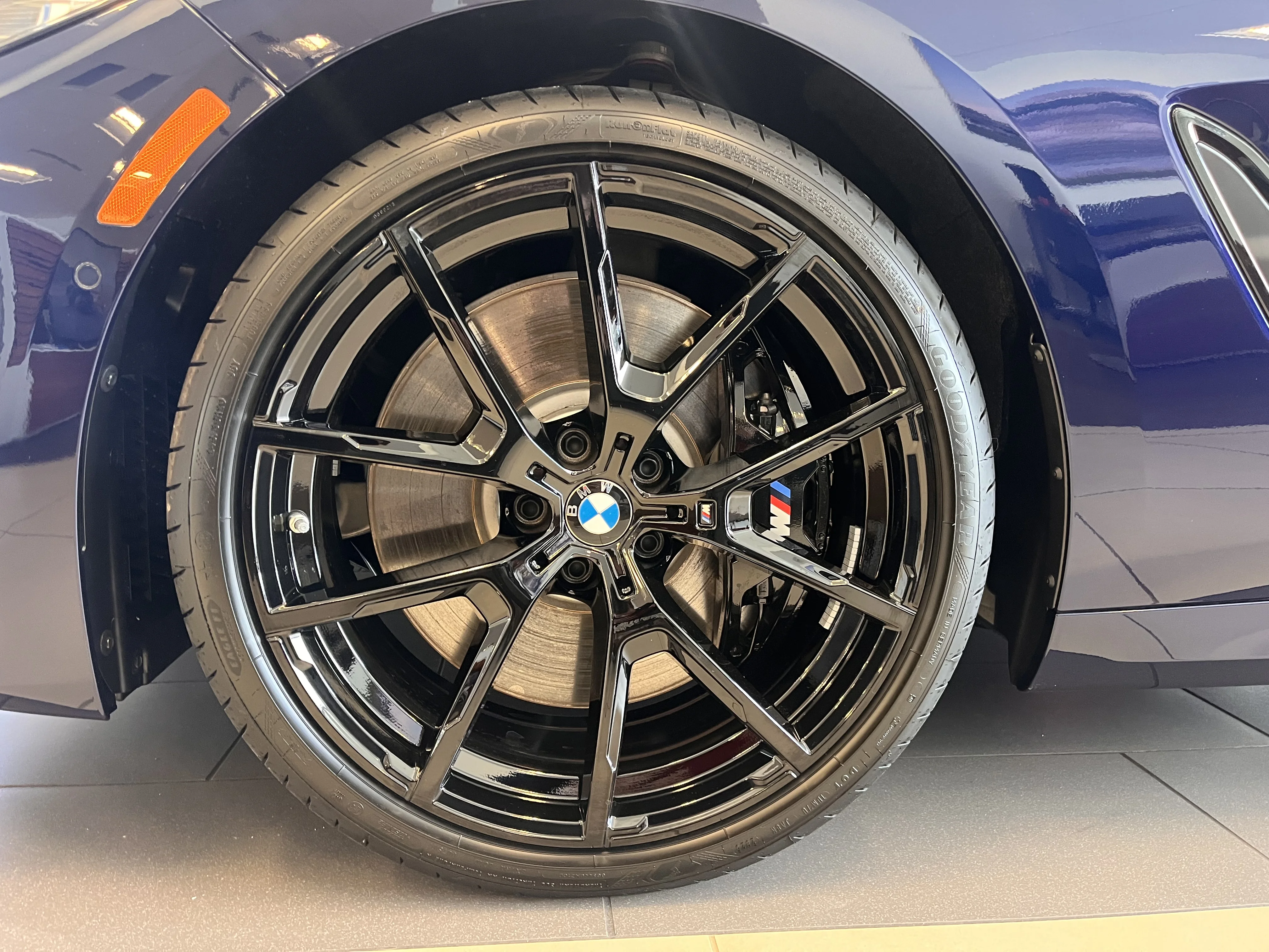 New 2026 Tanzanite Blue II Metallic BMW i xDrive image 9