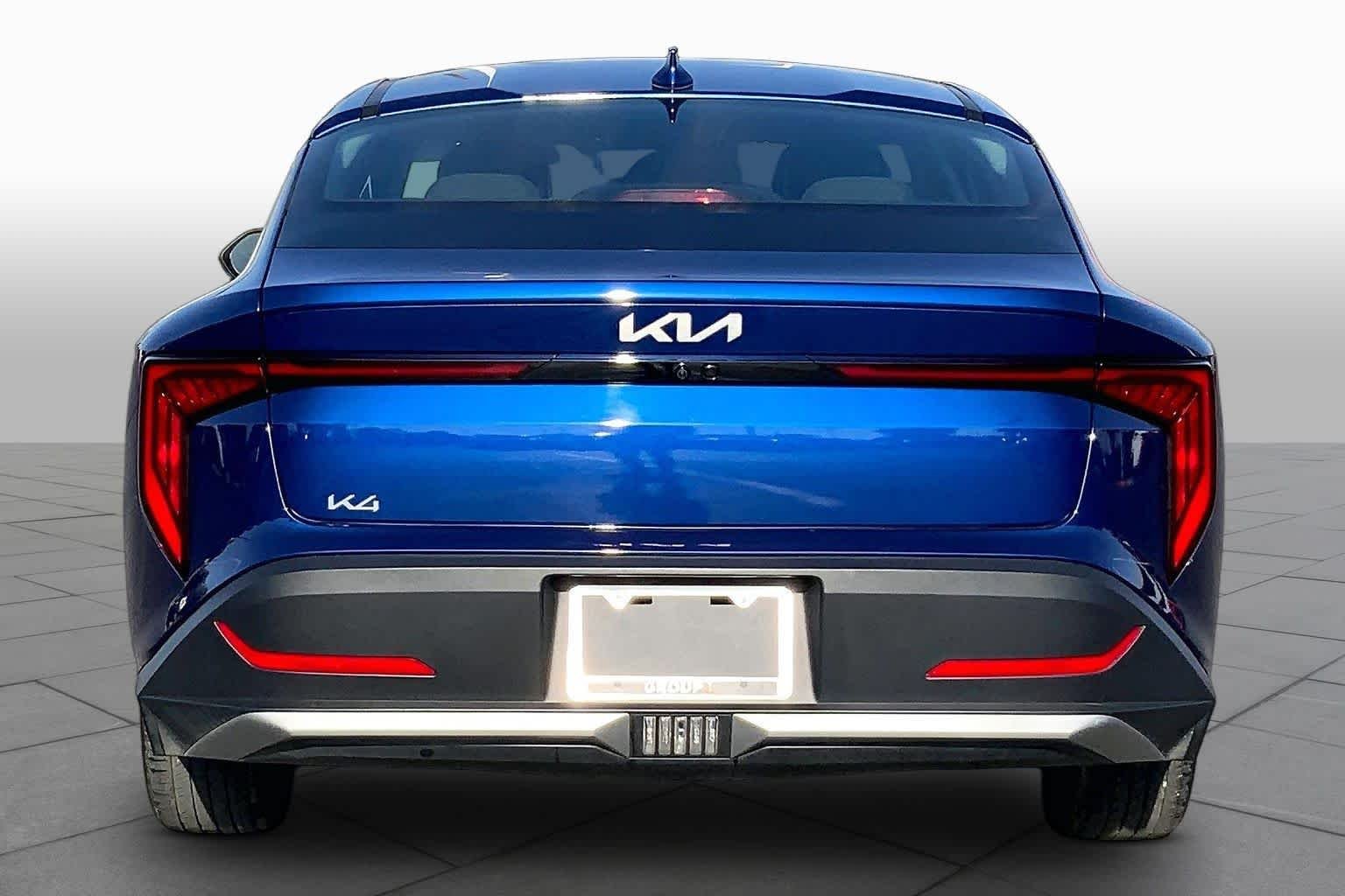 Used 2025 Deep Sea Blue Kia LXS image 5
