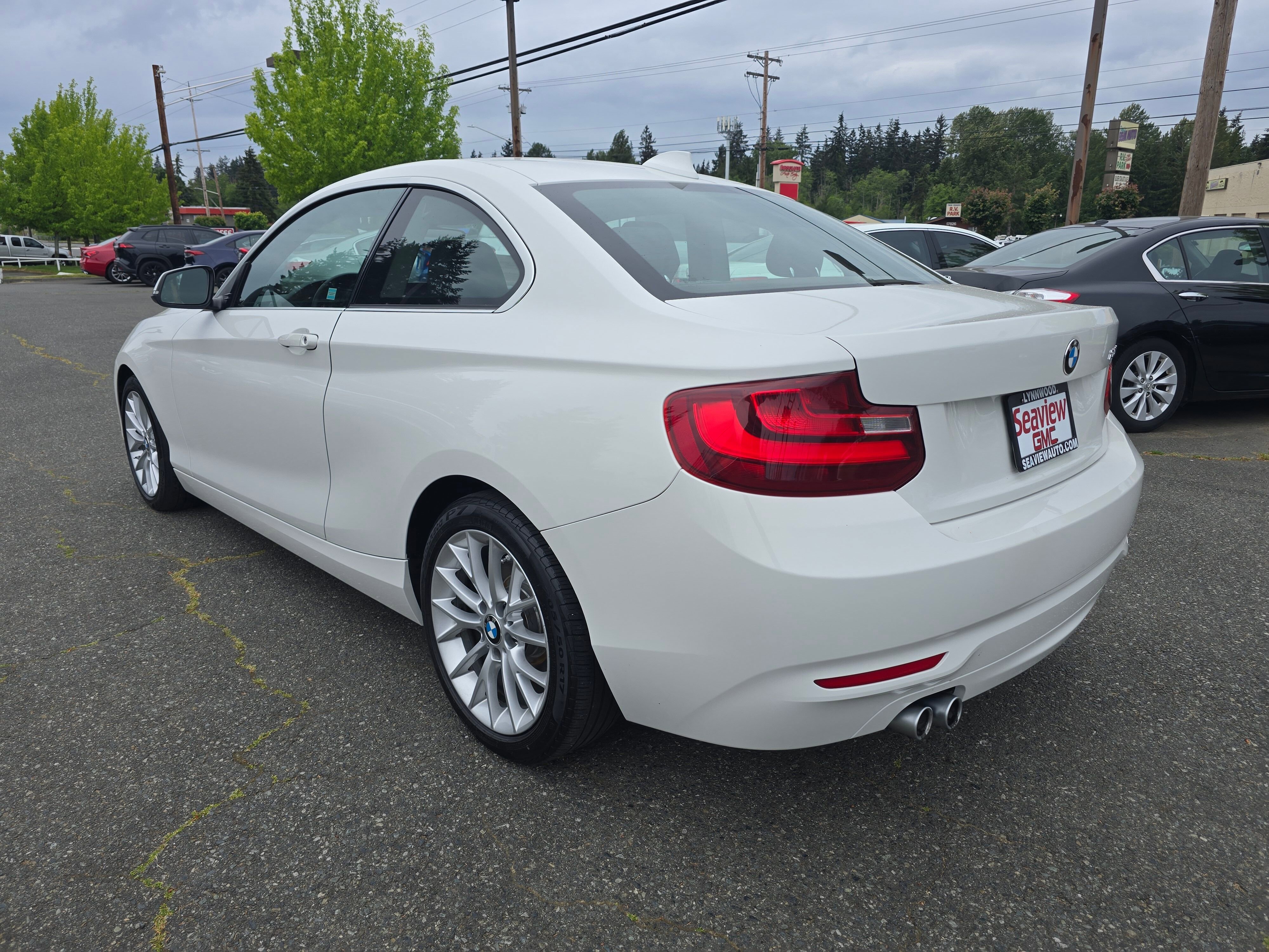 Used 2014  BMW 228i image 5