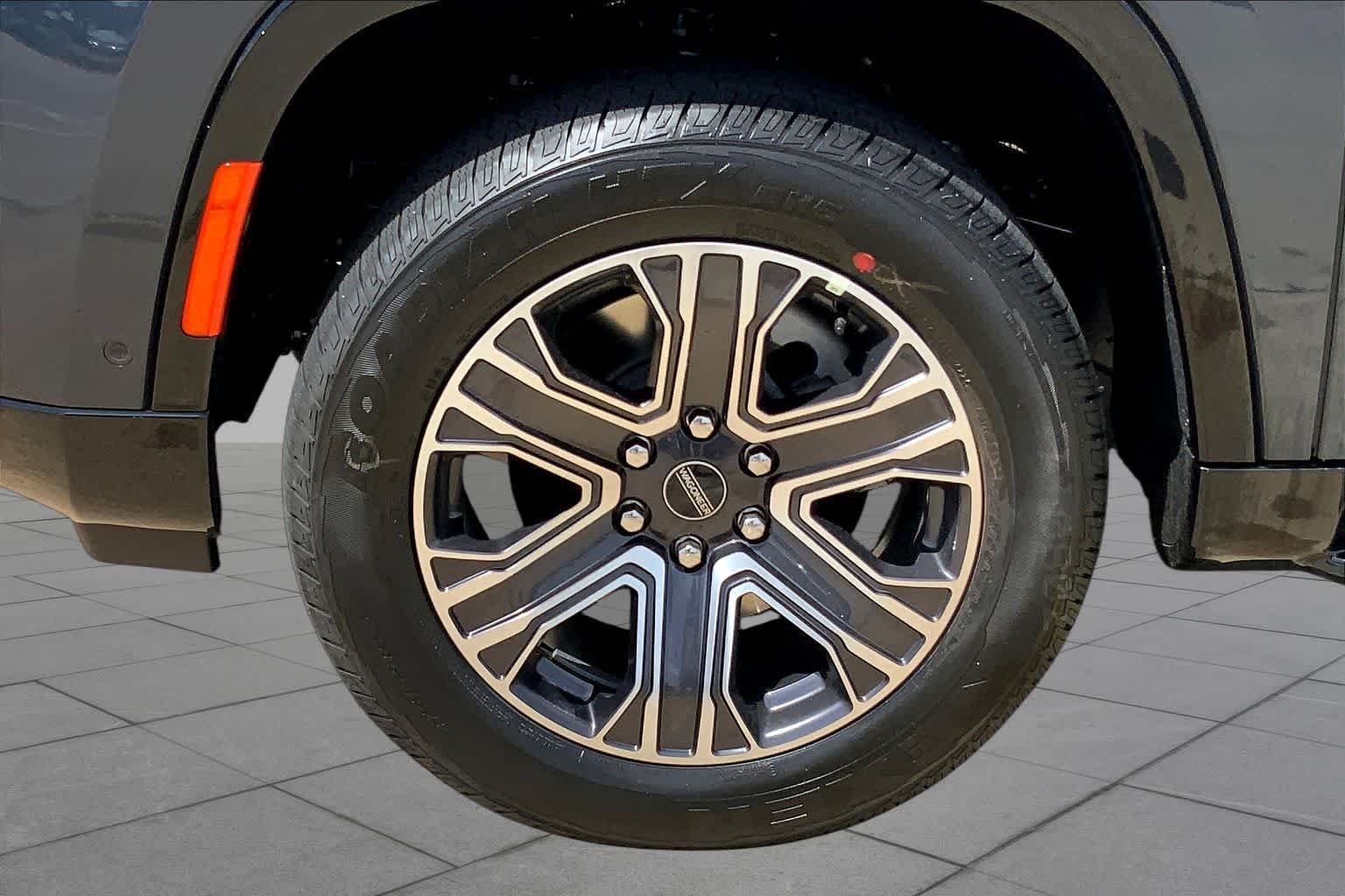 2025 Jeep Wagoneer Series I - Photo 11