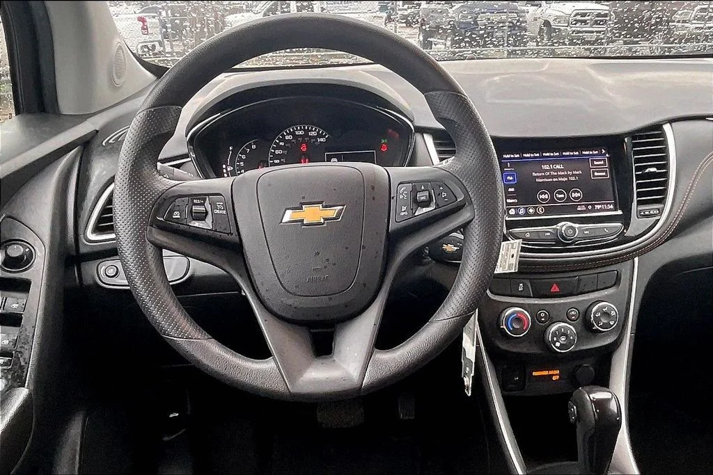 Used 2022 Silver Chevrolet LS image 8