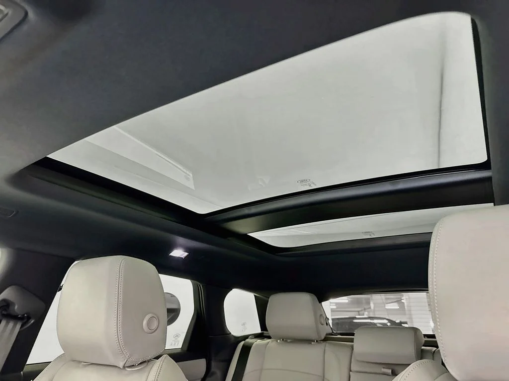 New 2026 Fuji White Land Rover Core S image 22