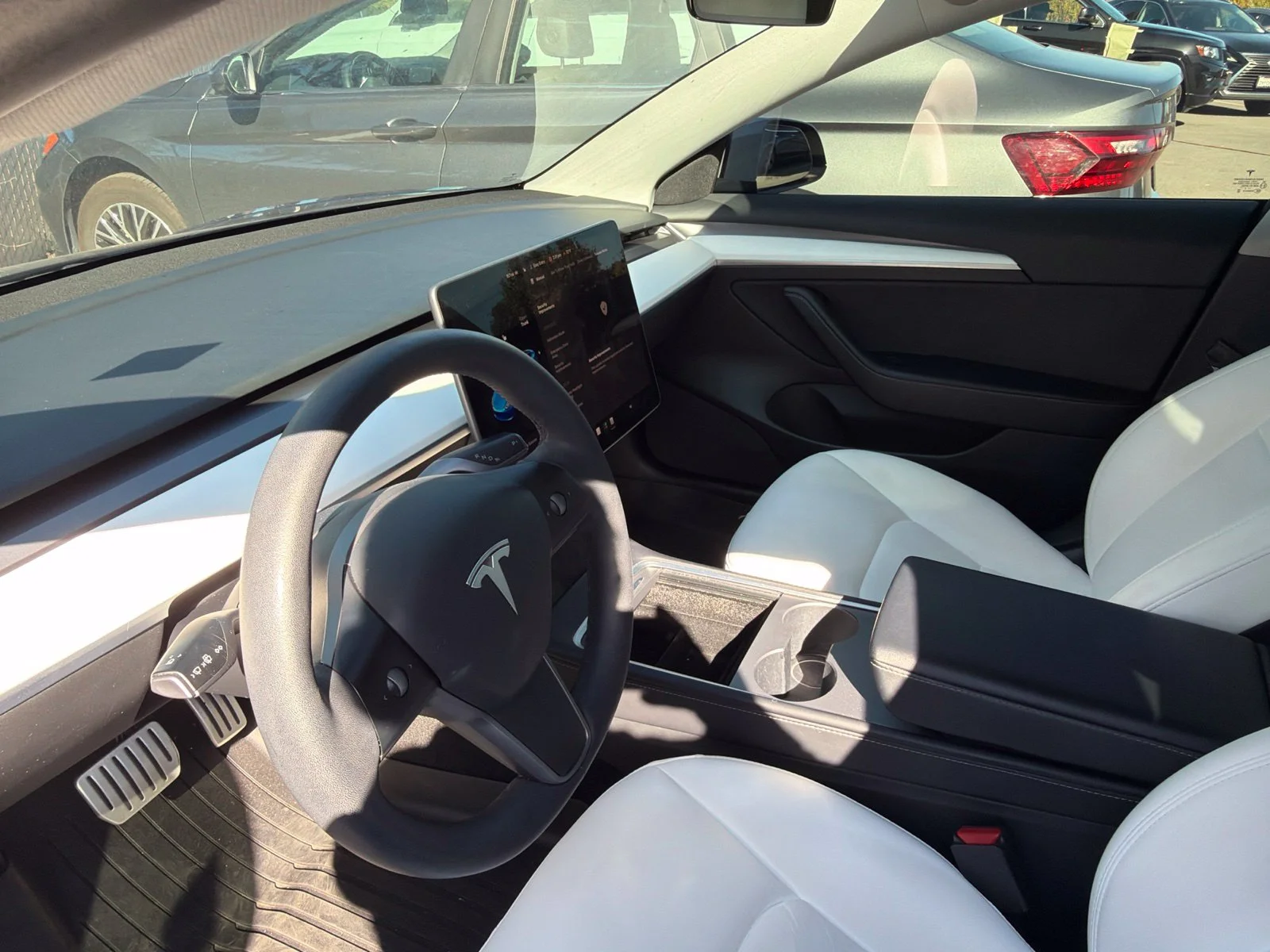 Used 2022 Deep Blue Metallic Tesla Performance image 5