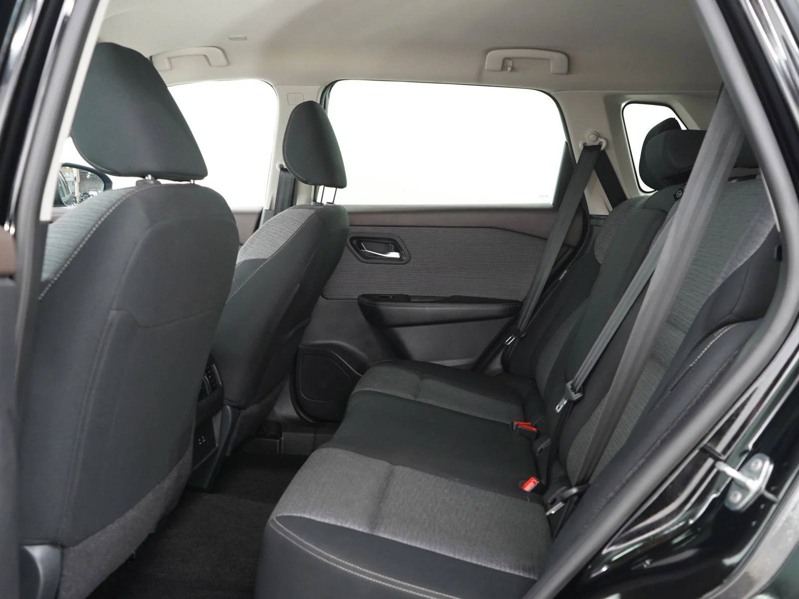 Used 2023 Super Black Nissan SV image 14