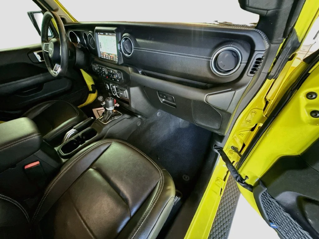 Used 2022  Jeep Unlimited Sahara 4xe image 37