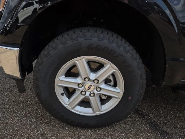New 2026 Agate Black Metallic Ford XLT image 50