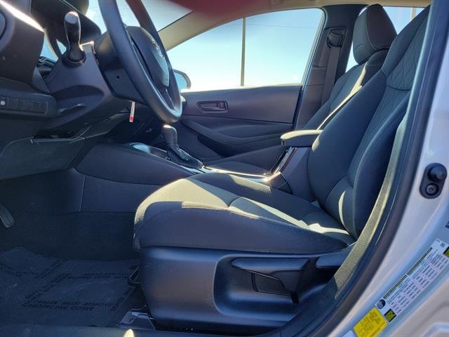 Certified Used 2022 CLASSIC SILVER METALLIC Toyota  image 20