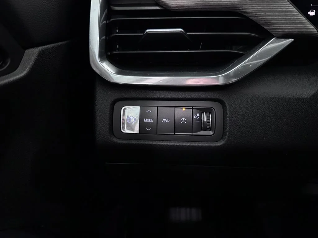 2026 GMC Acadia Denali - Photo 27
