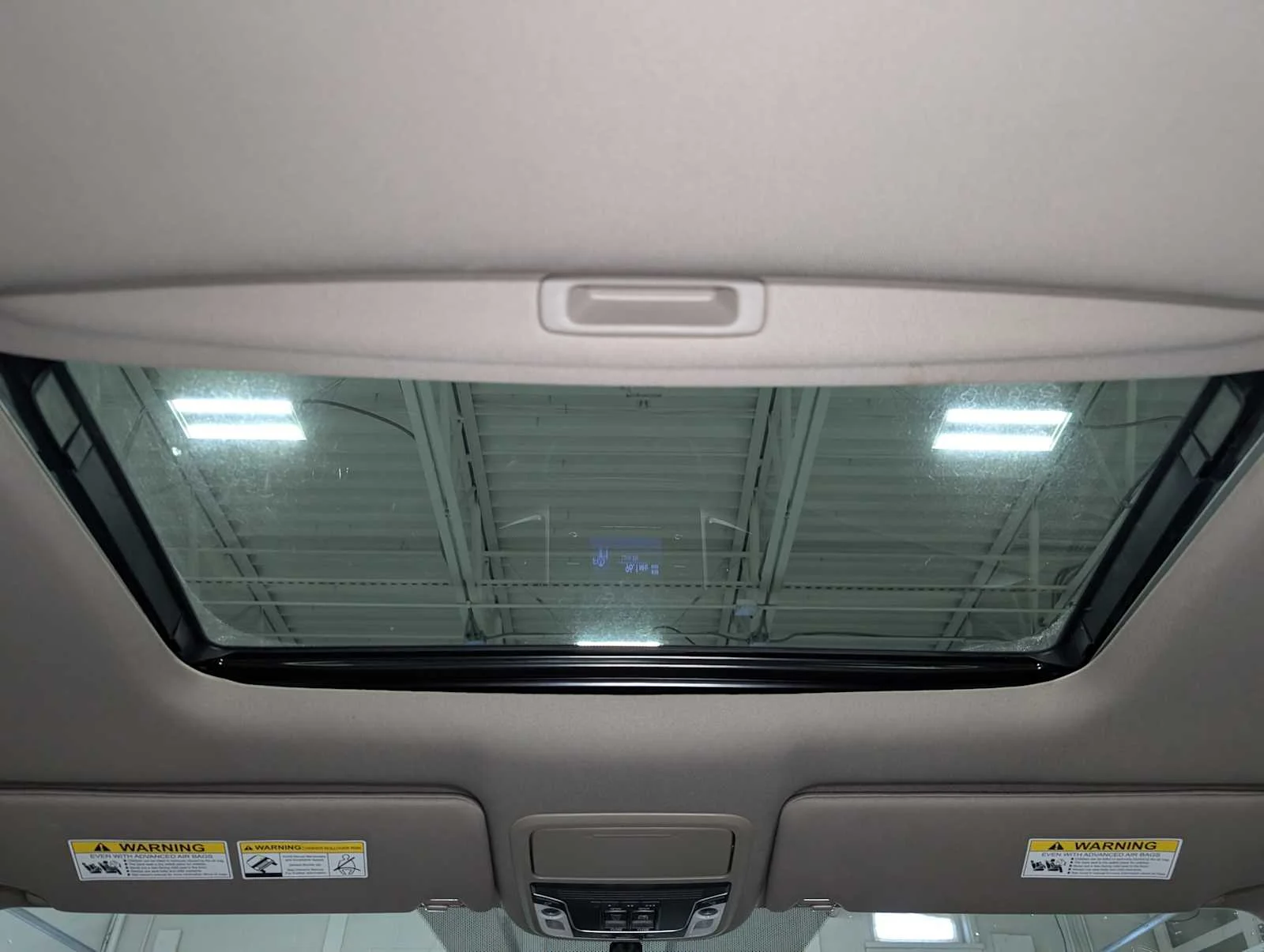 Used 2019 Platinum White Pearl Honda RTL image 16