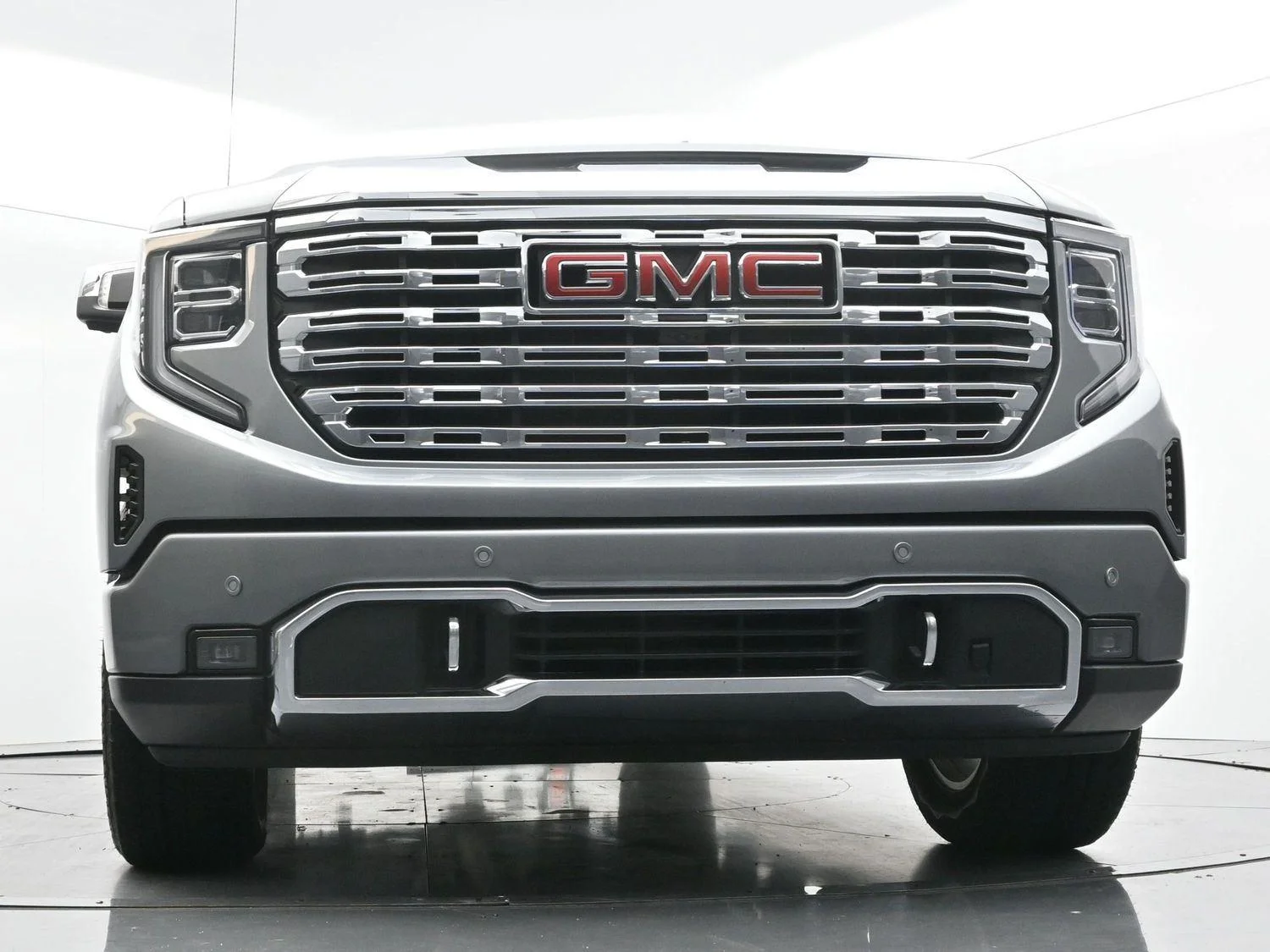 Used 2024 Sterling Metallic GMC Denali image 50
