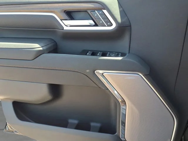 New 2026 Black Chevrolet High Country image 13