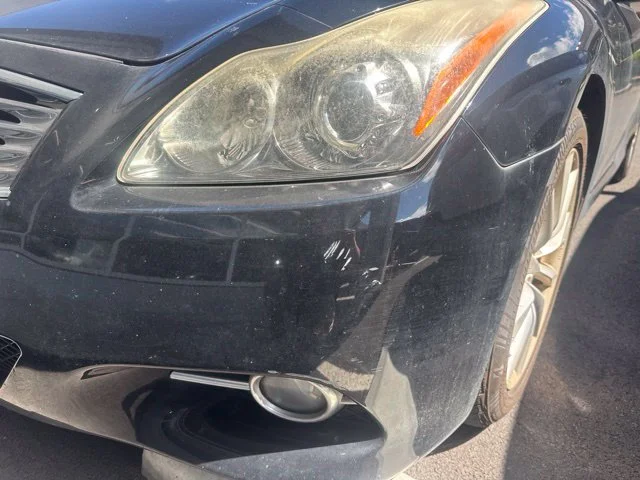 Used 2011 Black INFINITI Journey image 2