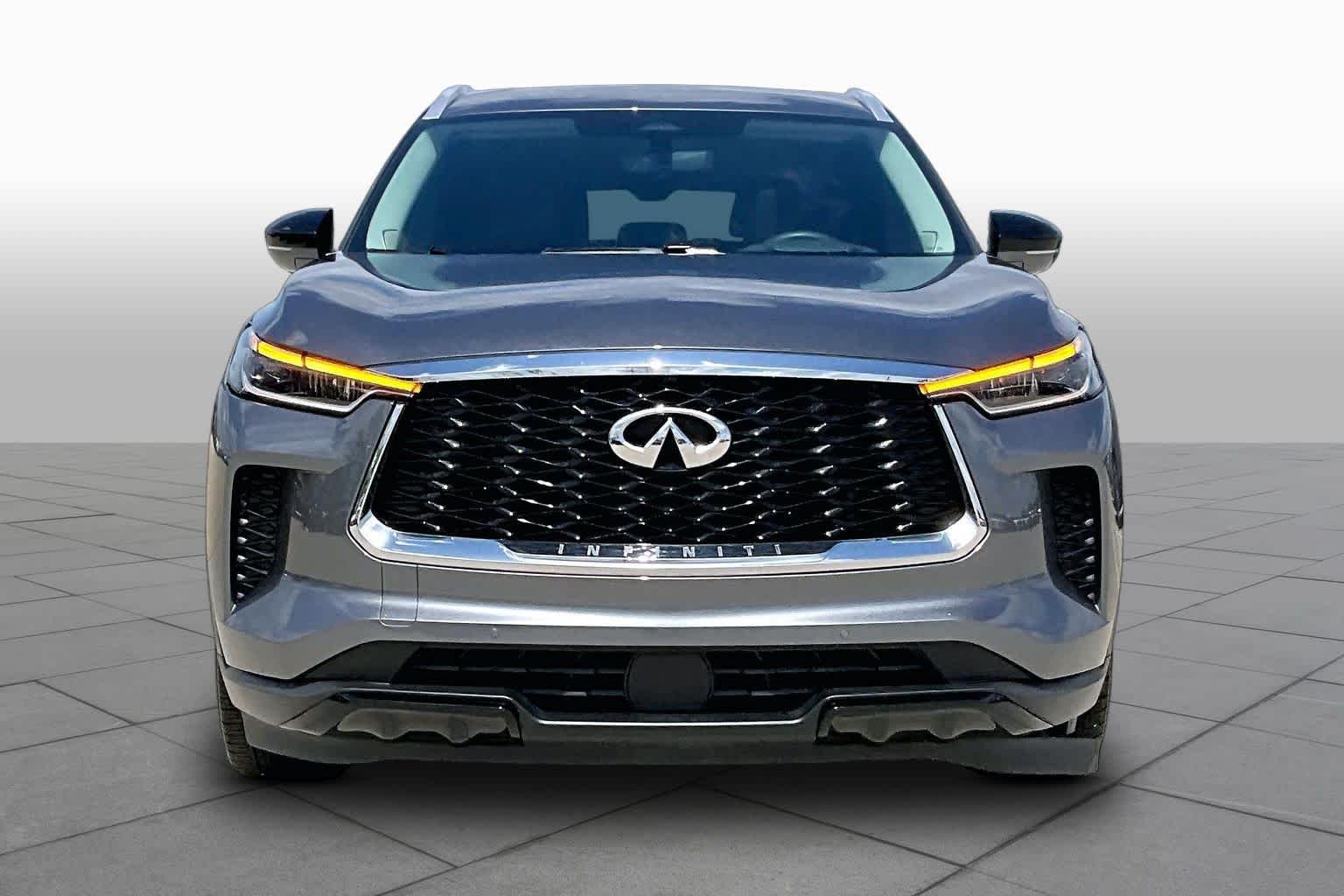 Used 2023 Graphite Shadow INFINITI LUXE image 4