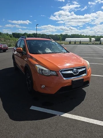 Pre-Owned 2014 Subaru XV Crosstrek 2.0i Premium 4D Sport Utility