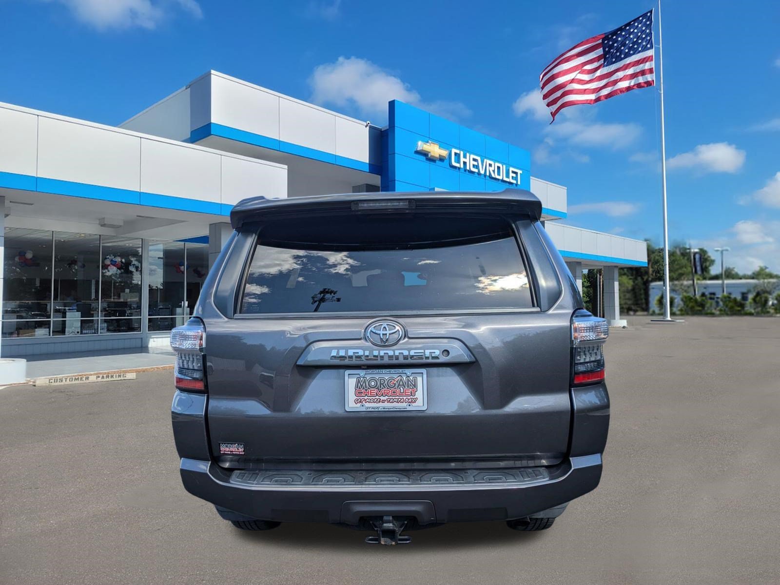 Used 2019 Magnetic Gray Metallic Toyota SR5 image 4