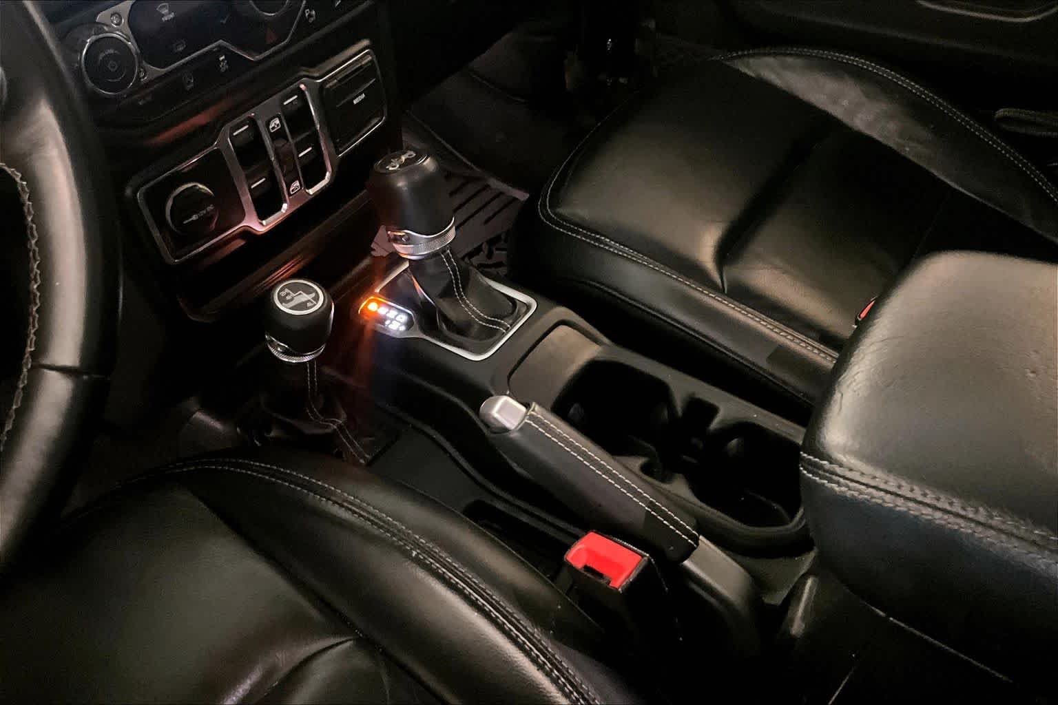 Used 2018 Black Clear Coat Jeep Sahara image 15