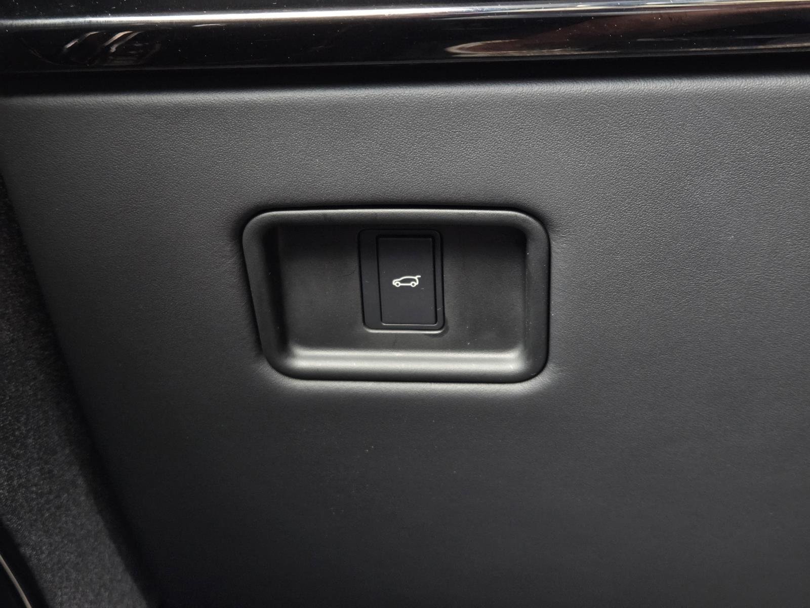 Used 2023 Varesine Blue Metallic Land Rover First Edition image 24