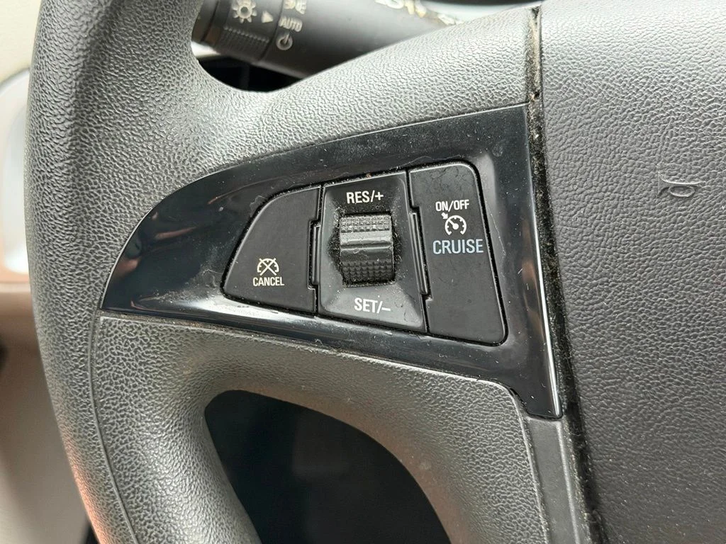 Used 2014 Gray Chevrolet LS image 31
