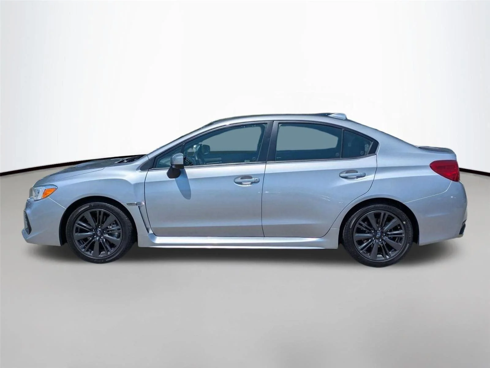 Used 2021 Ice Silver Metallic Subaru  image 8