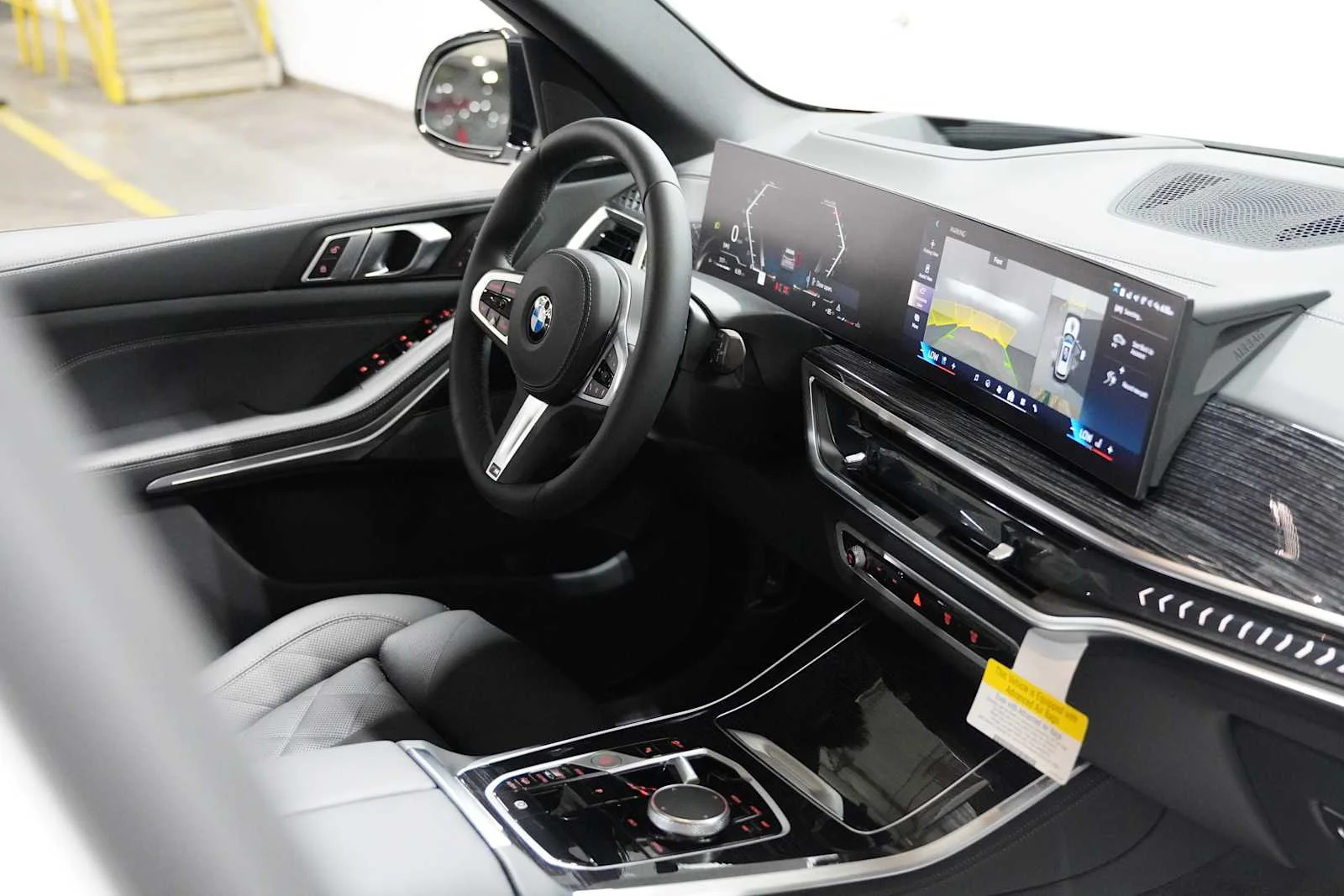 New 2026 Mineral White Metallic BMW xDrive40i image 12