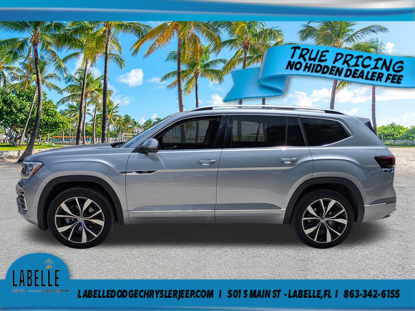 Used 2025 Silver Volkswagen 2.0T SEL Premium R-Line image 7
