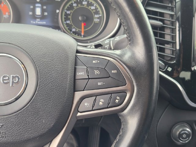 Used 2020 Gray Jeep Limited image 31