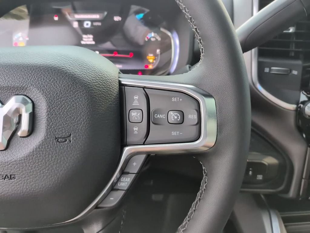 New 2026 Diamond Black Crystal Pearl-Coat Exterior Paint RAM Laramie image 19