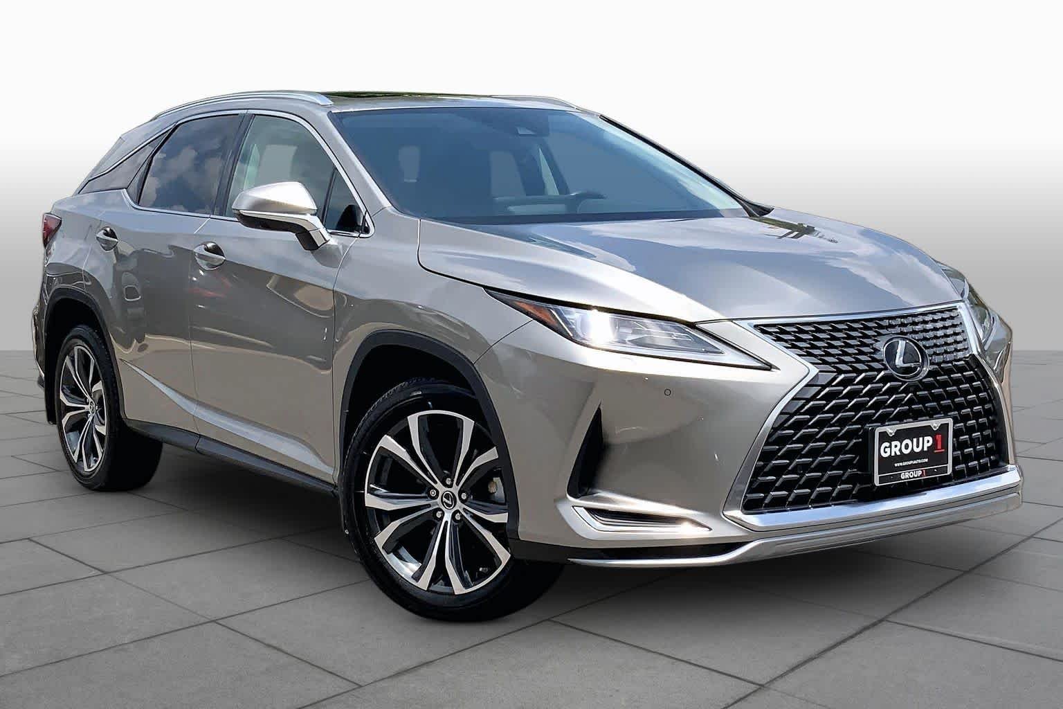 Used 2022 Atomic Silver Lexus  image 3