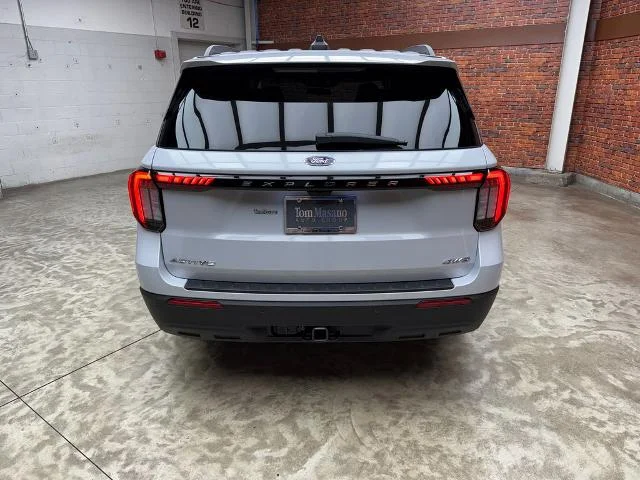 New 2026 Space White Metallic Ford Active image 4