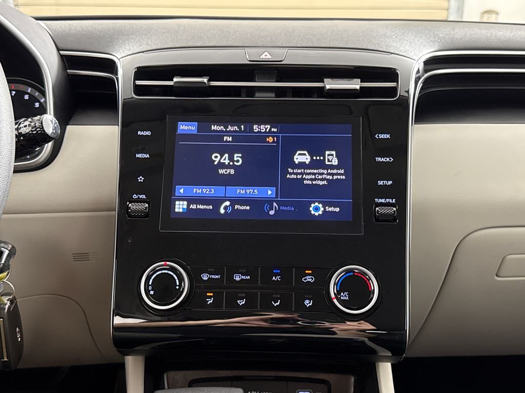 2022 Hyundai Tucson SE - Photo 19