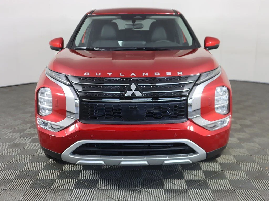 Used 2024 Red Mitsubishi SE image 12