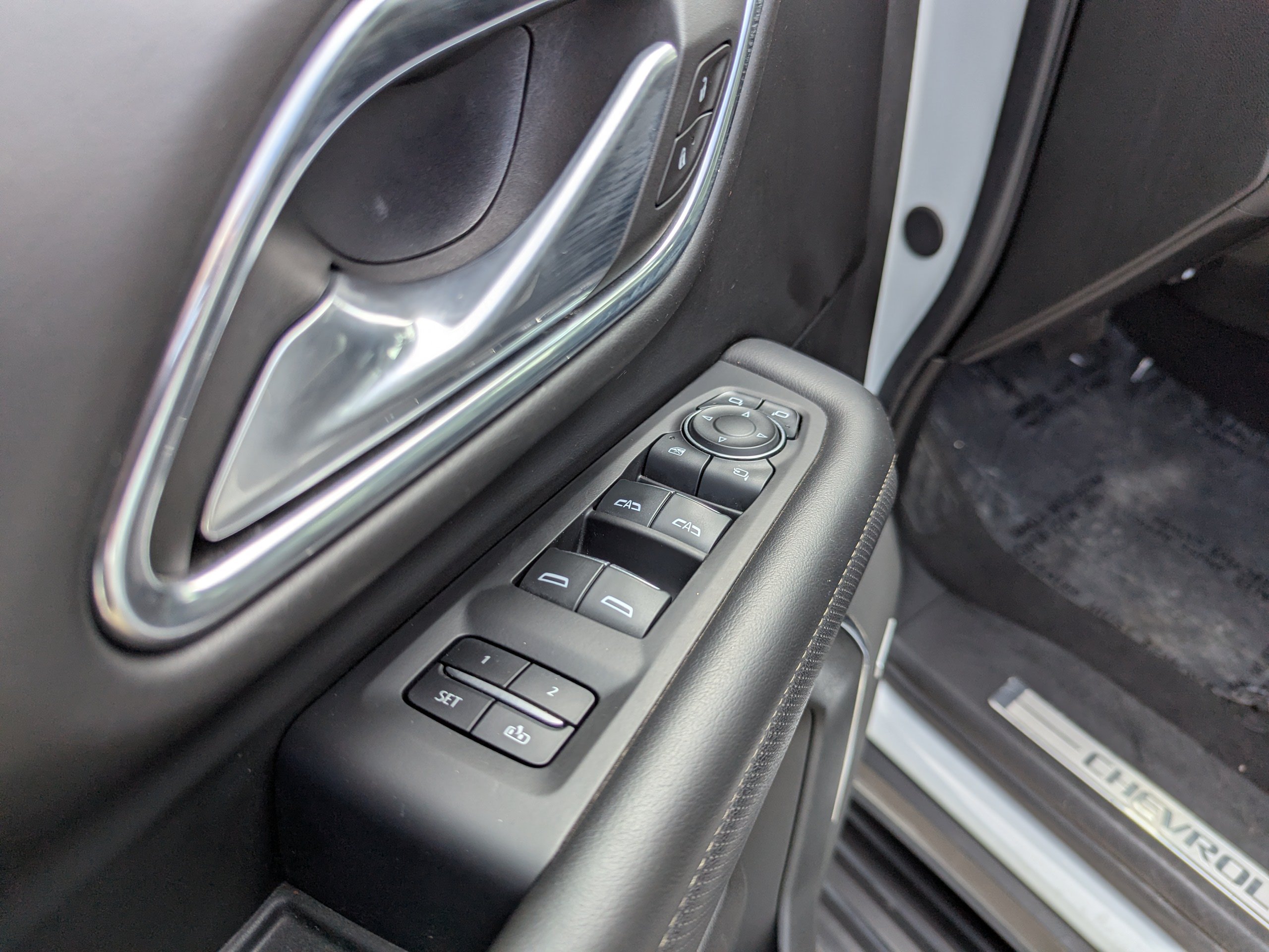 2024 Chevrolet Suburban Premier - Photo 11