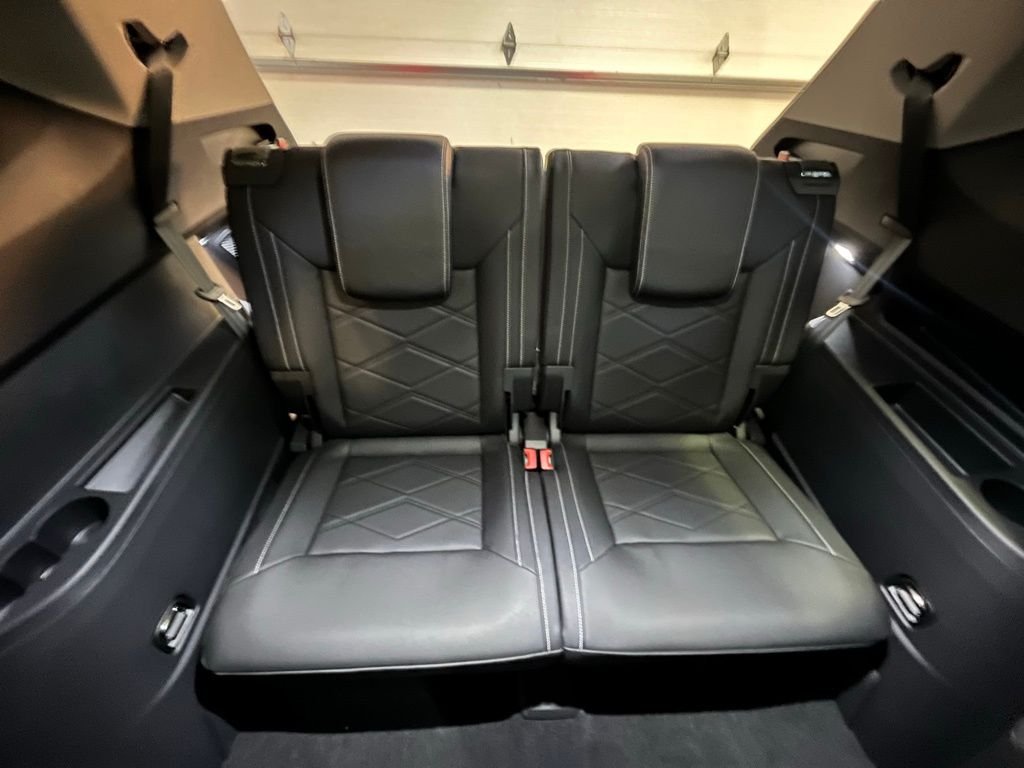 New 2026 Black Volkswagen 2.0T SE w/Technology image 26
