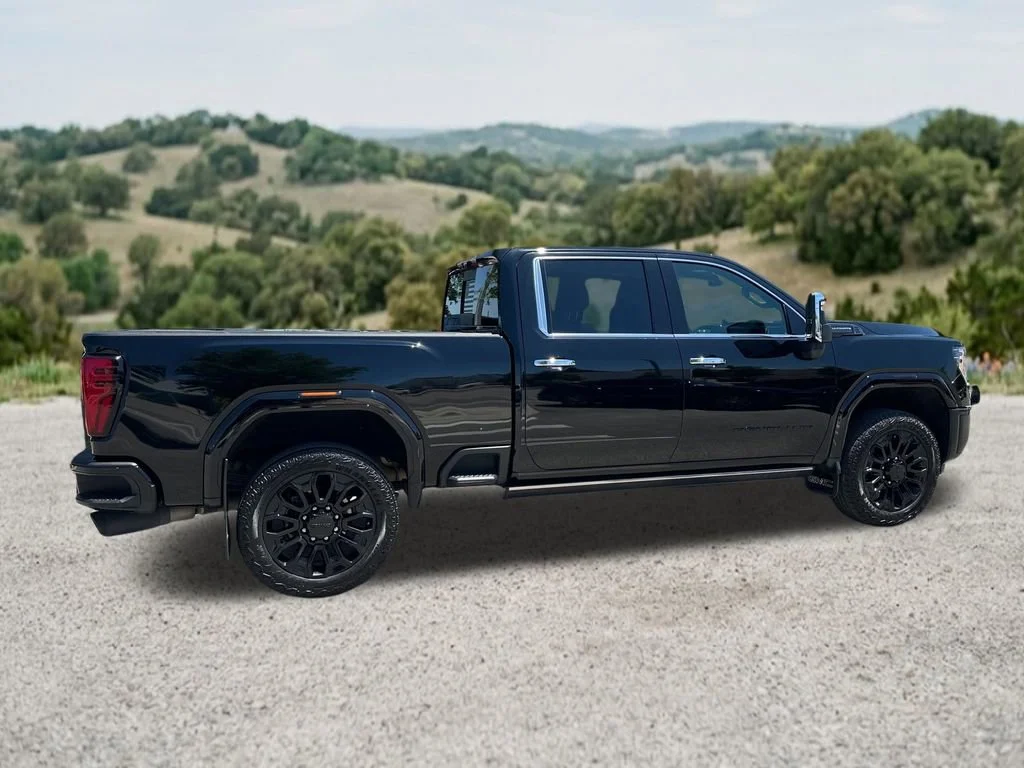 Used 2024 Onyx Black GMC Denali Ultimate image 10