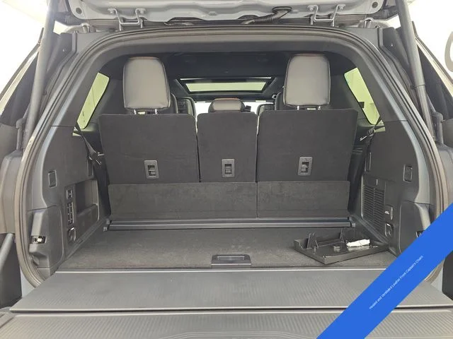 New 2026 Glacier Gray Metallic Tri-Coat Ford Tremor® image 22