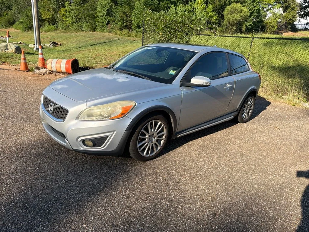 Used 2011  Volvo T5 image 5