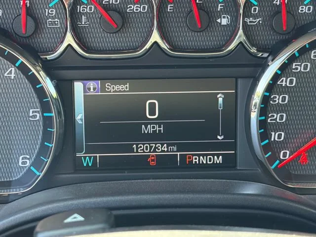 Used 2016 TUNGSTEN METALLIC Chevrolet LT image 23