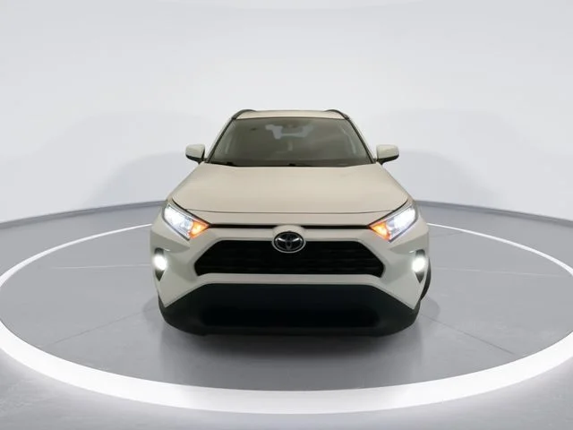 Used 2021 White Toyota XLE image 7