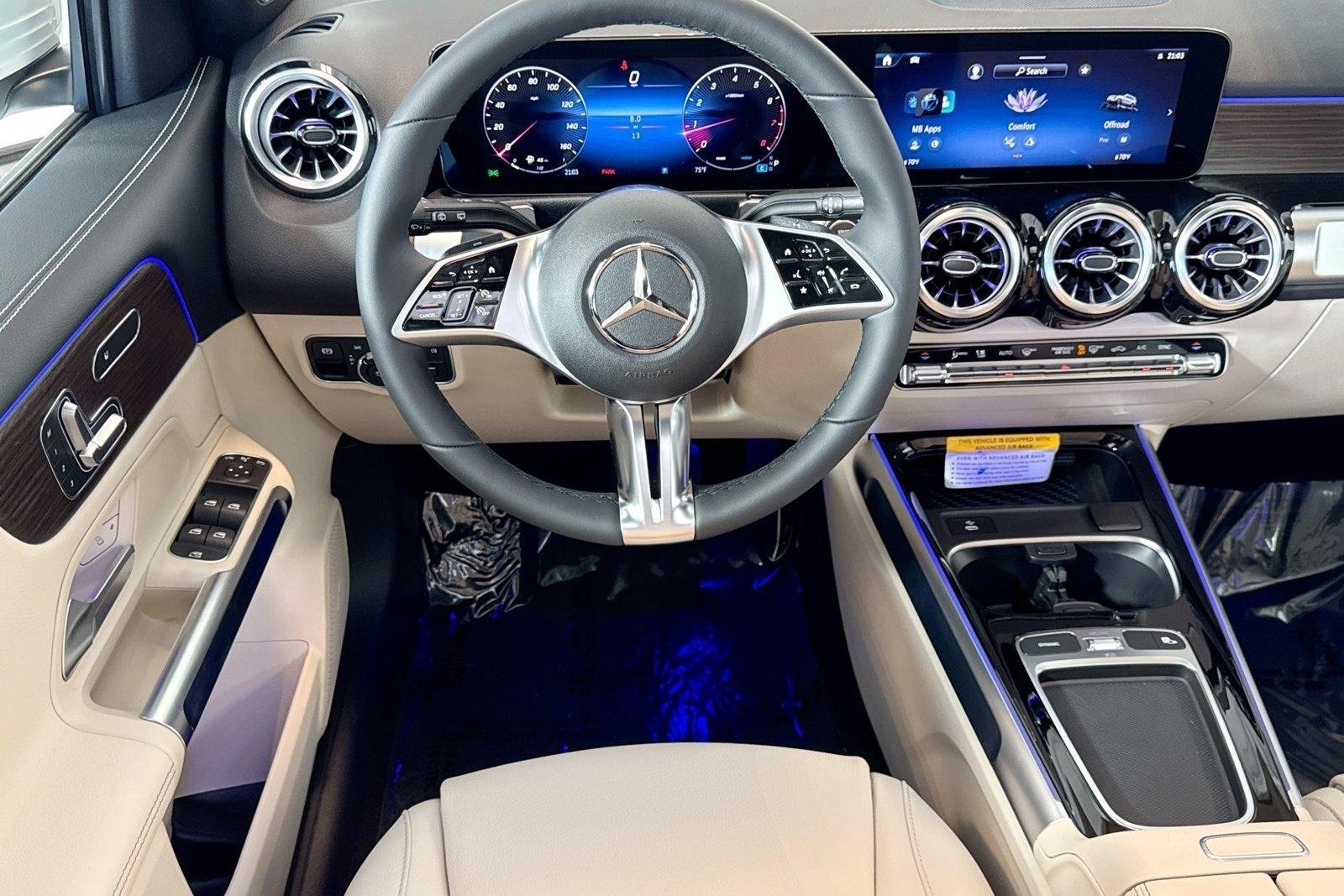 New 2026 Polar White Mercedes-Benz GLB 250 image 20