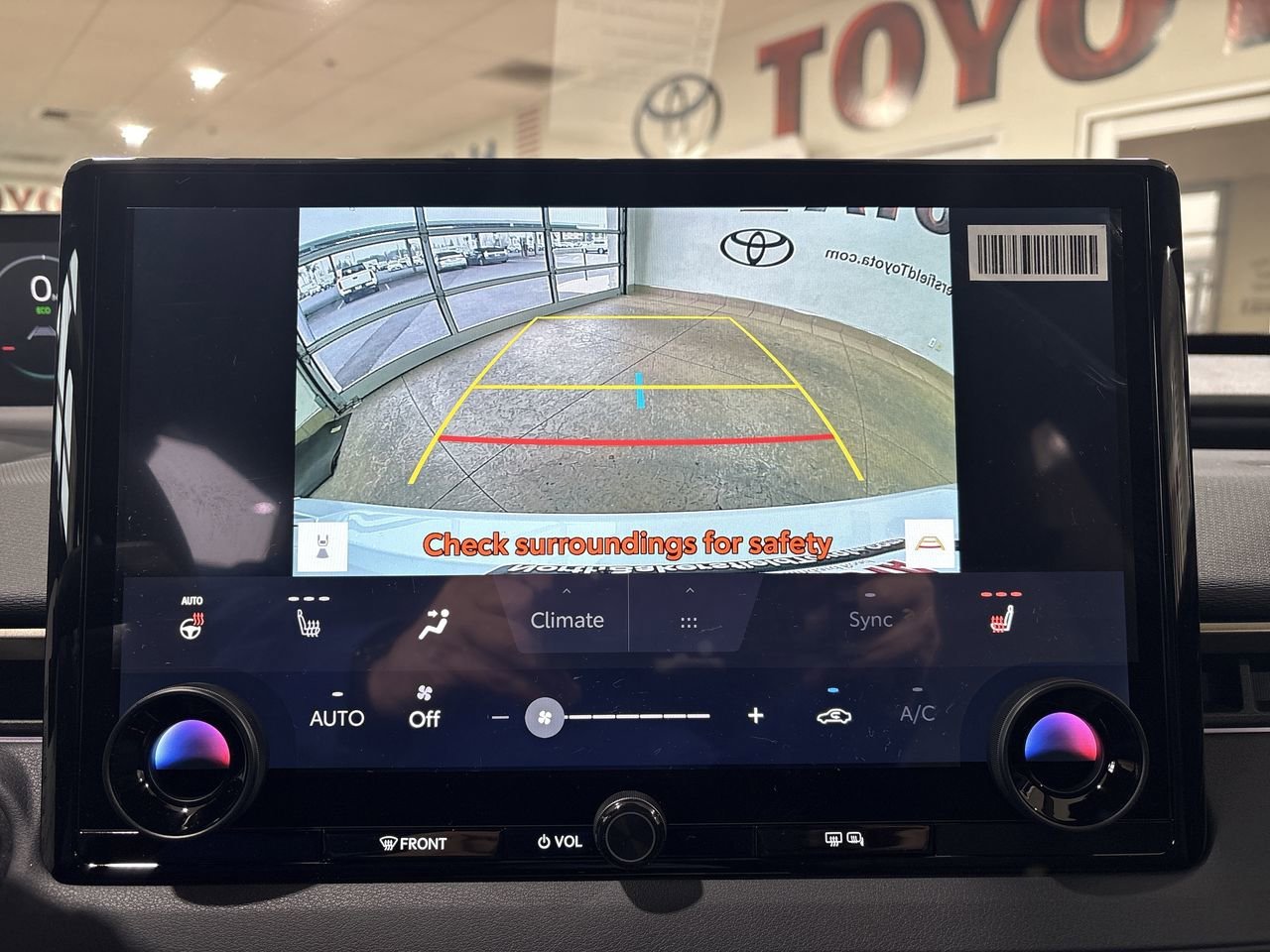 2026 Toyota bZ XLE - Photo 18