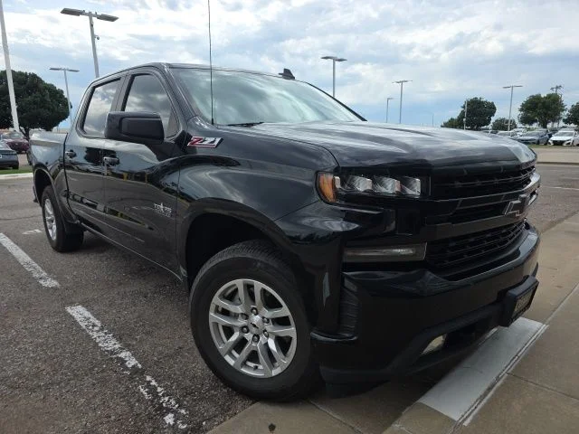 2020 Chevrolet Silverado 1500 RST 4X4 Crew Cab Short Box's photo