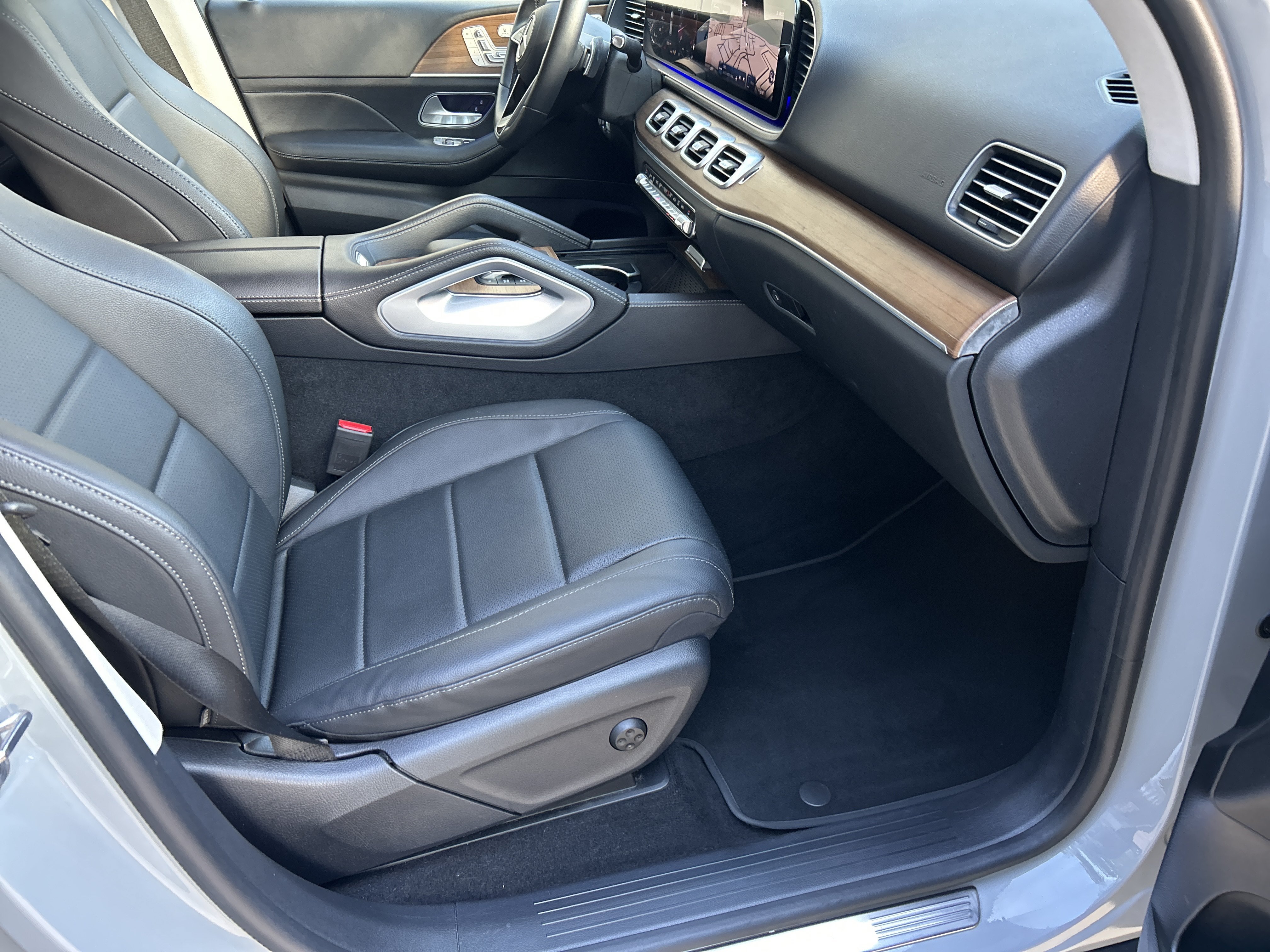 Certified Used 2024 MANUFAKTUR Alpine Grey Mercedes-Benz GLE 350 4MATIC® SUV image 48