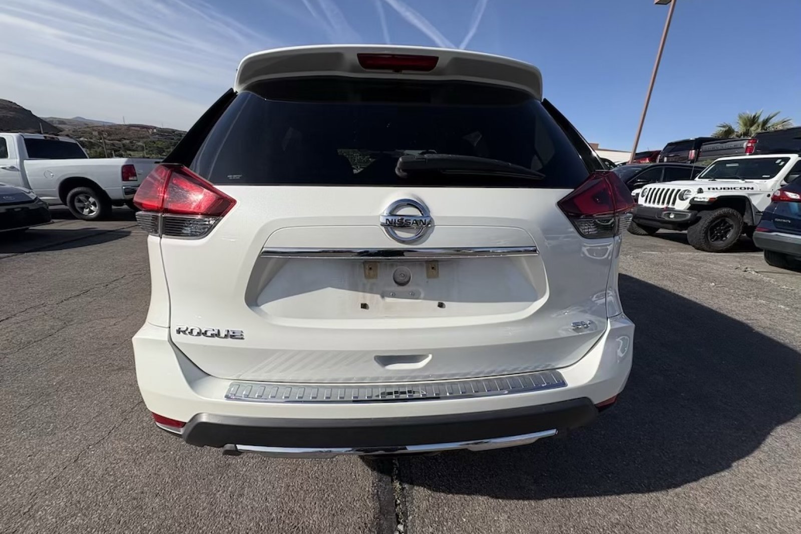 Used 2017 Pearl White Nissan SV image 5